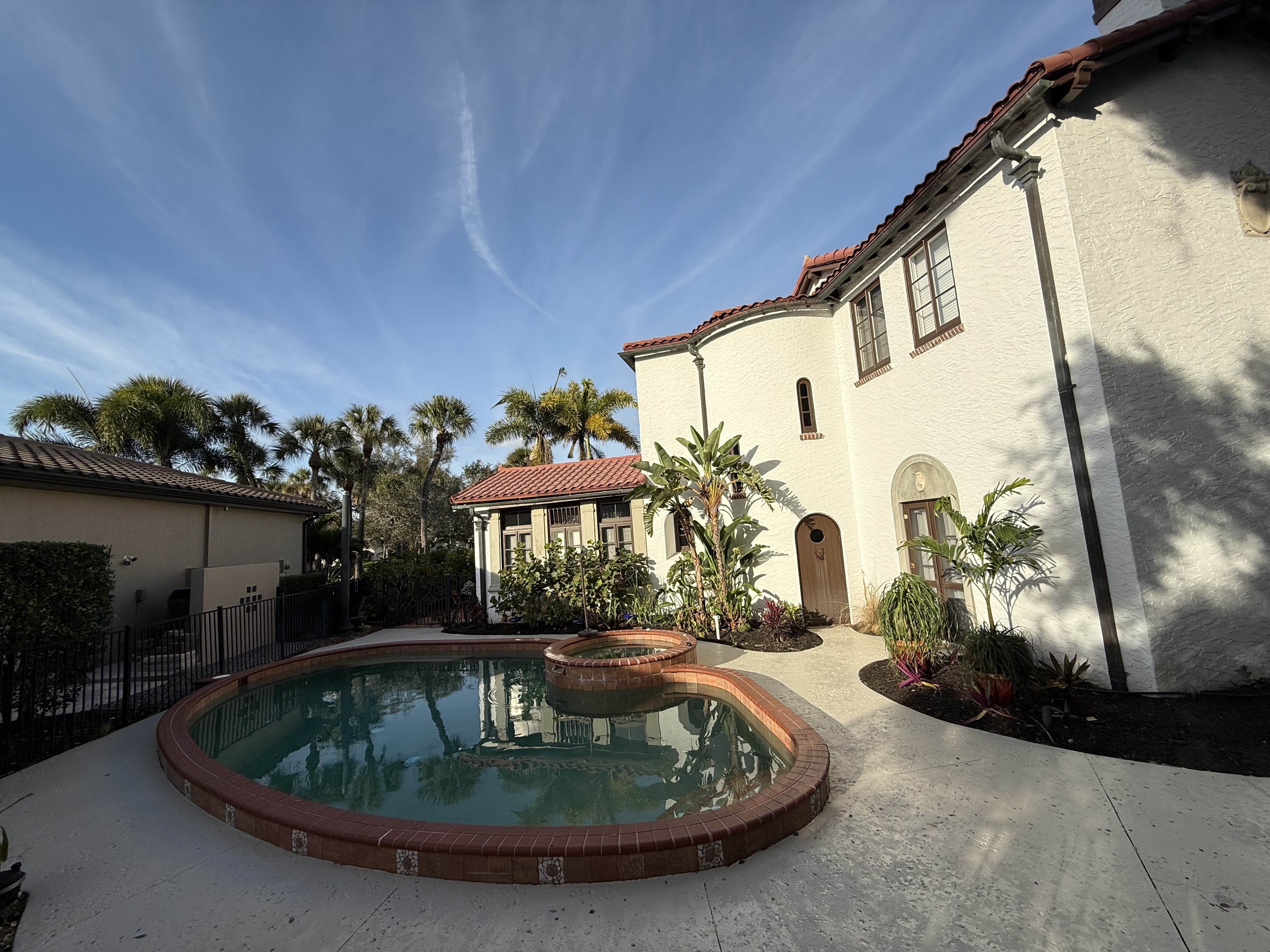 Cabinet refinishing detail
